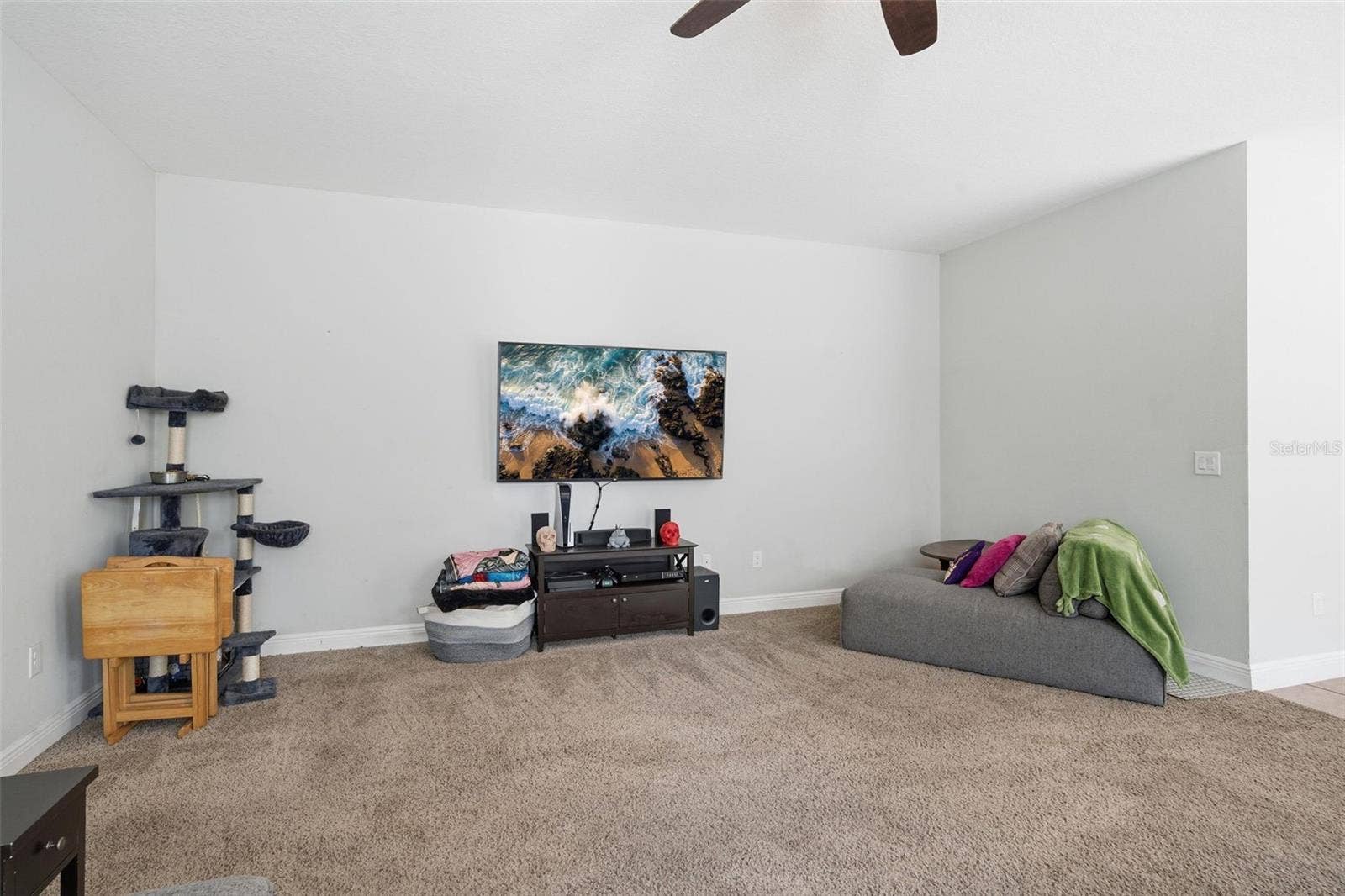 216 LINDER DRIVE, Homosassa, FL 34446