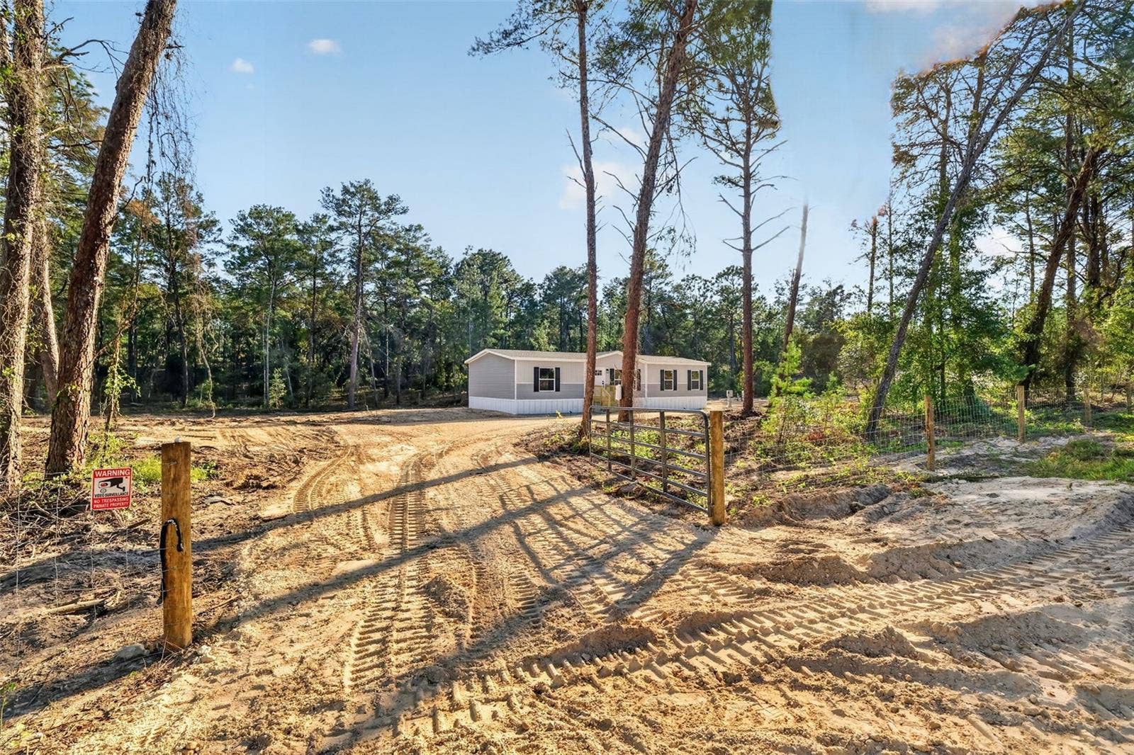 14470 SE 8TH STREET, Williston, FL 32696 14470 SE 8TH STREET, Williston, FL 32696