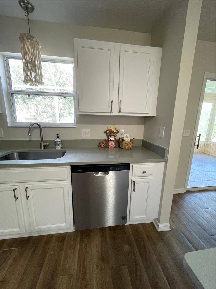 1657 LATTA COURT, The Villages, FL 32162 1657 LATTA COURT, The Villages, FL 32162