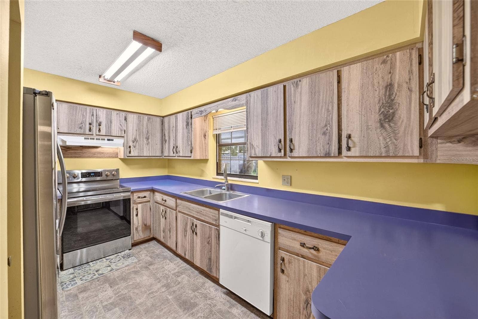 100 ALMOND ROAD, Ocala, FL 34472 100 ALMOND ROAD, Ocala, FL 34472