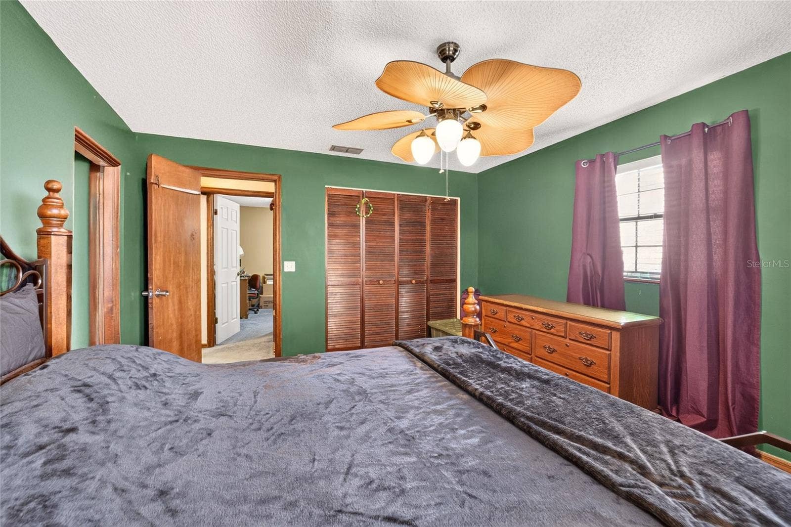 100 ALMOND ROAD, Ocala, FL 34472 100 ALMOND ROAD, Ocala, FL 34472