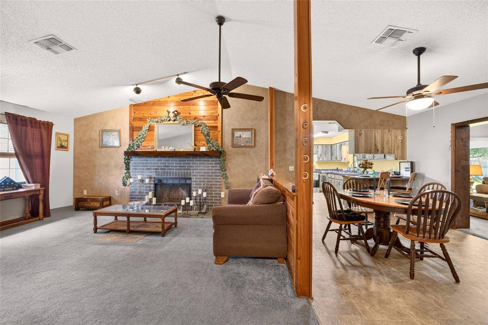 100 ALMOND ROAD, Ocala, FL 34472 100 ALMOND ROAD, Ocala, FL 34472