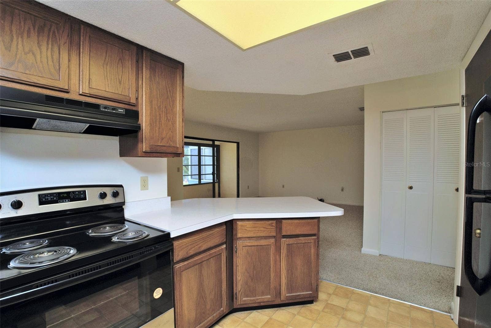 516 SILVER COURSE, #B, Ocala, FL 34472 Kitchen, Brand New Range