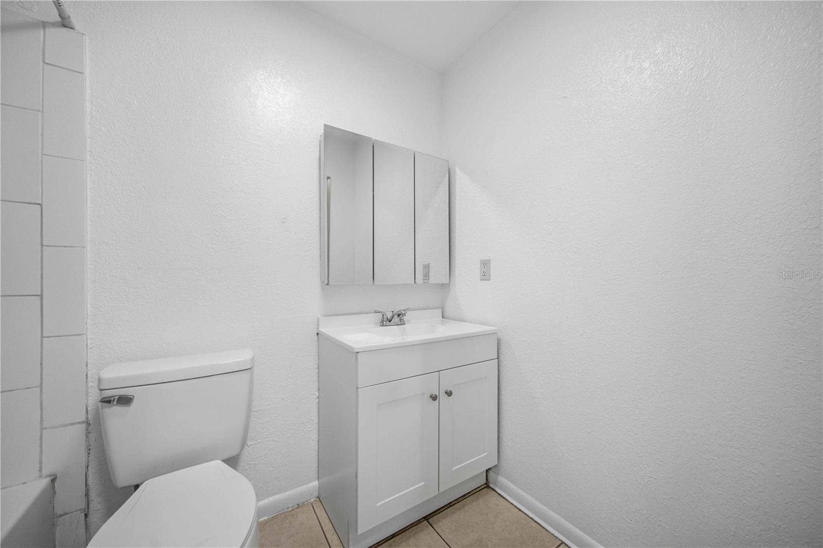 1322 NW 12TH AVENUE, Ocala, FL 34475 1322 NW 12TH AVENUE, Ocala, FL 34475