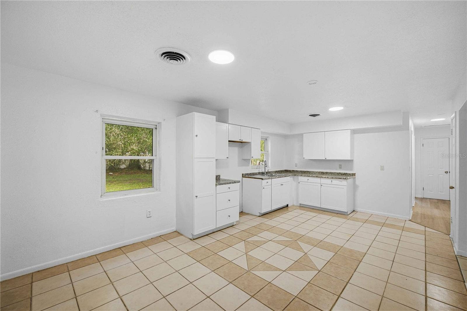 1322 NW 12TH AVENUE, Ocala, FL 34475 1322 NW 12TH AVENUE, Ocala, FL 34475