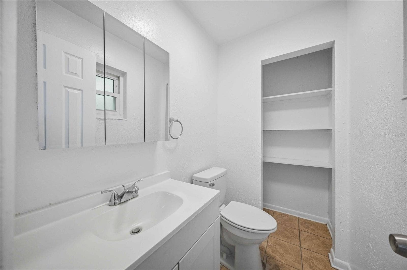 1322 NW 12TH AVENUE, Ocala, FL 34475 1322 NW 12TH AVENUE, Ocala, FL 34475