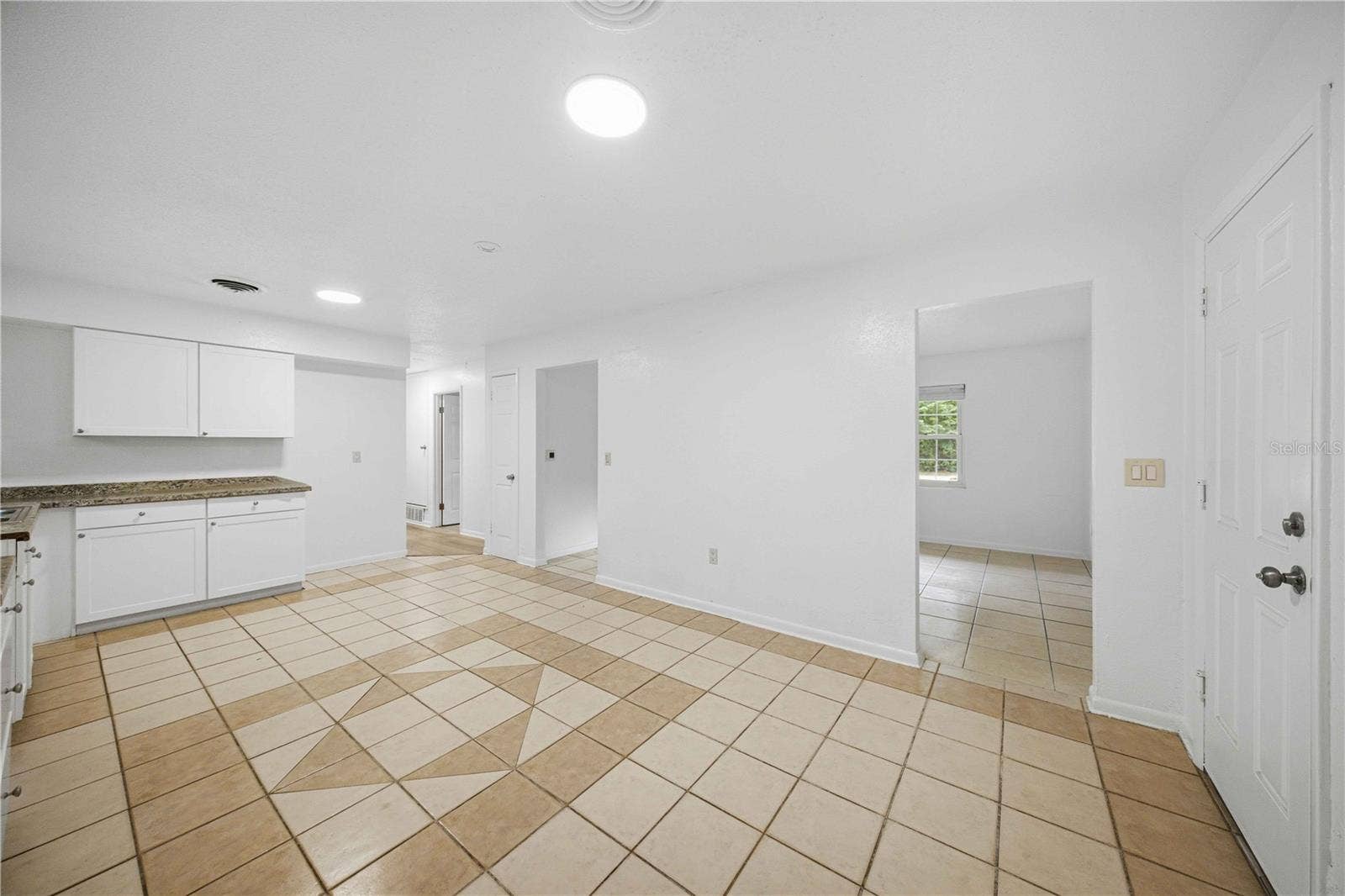 1322 NW 12TH AVENUE, Ocala, FL 34475 1322 NW 12TH AVENUE, Ocala, FL 34475