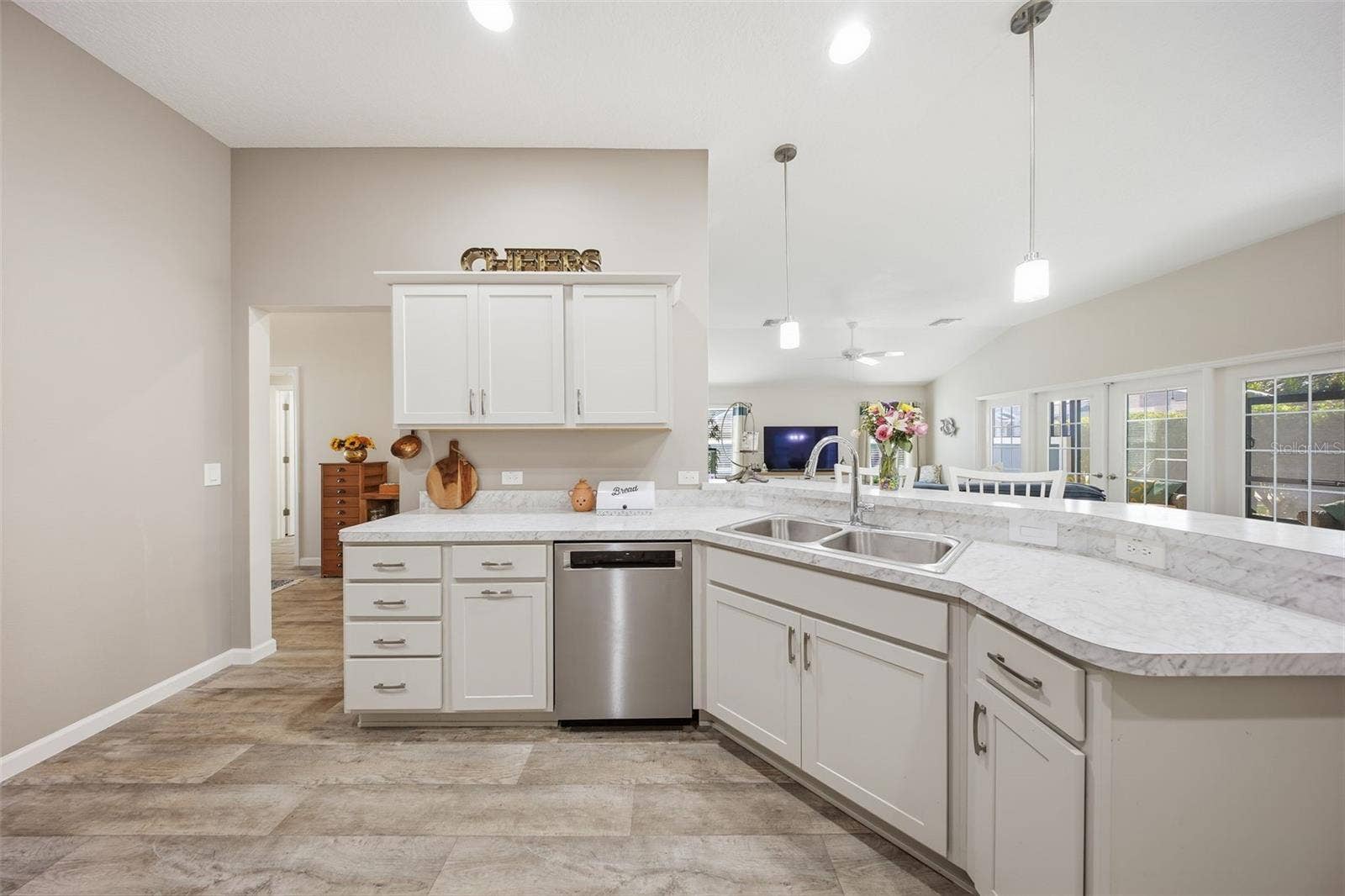 1940 DEMPSEY LANE, The Villages, FL 32163 Kitchen