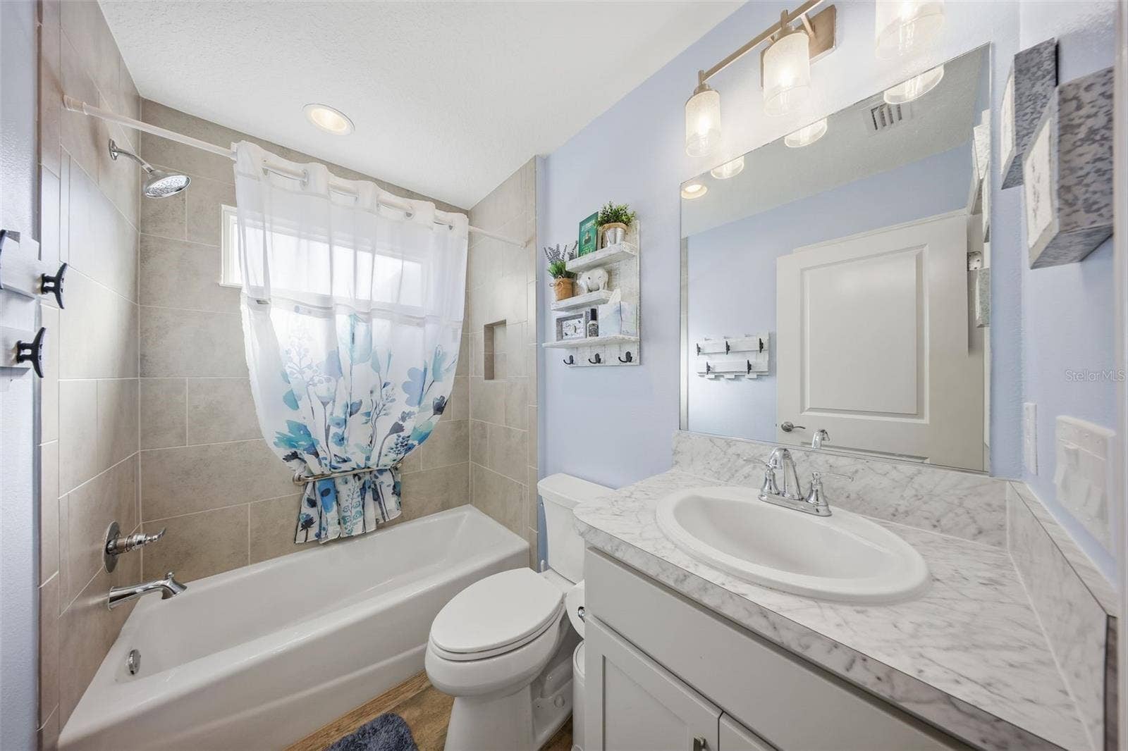1940 DEMPSEY LANE, The Villages, FL 32163 Bathroom