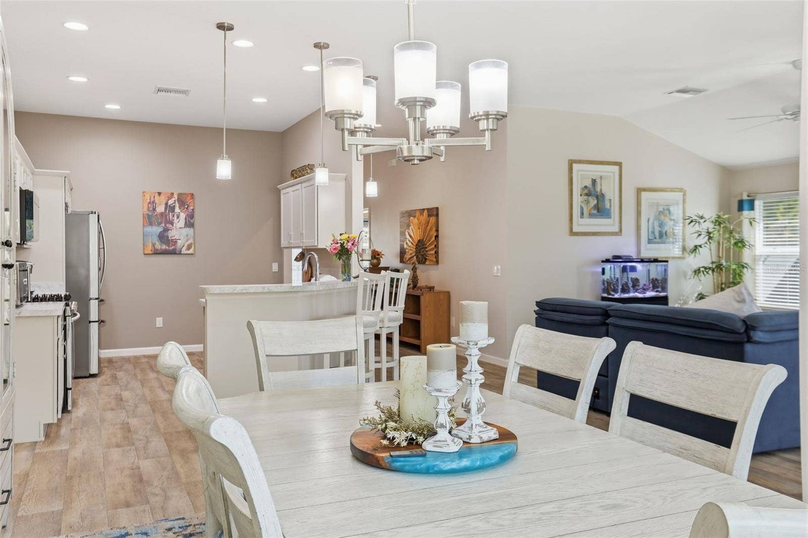 1940 DEMPSEY LANE, The Villages, FL 32163 Dining