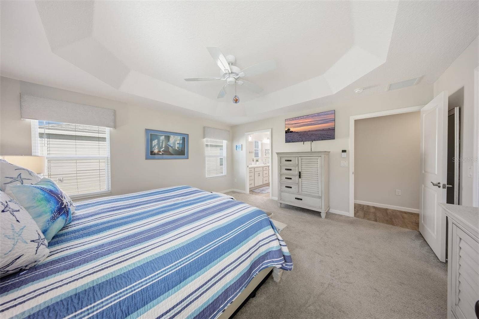1940 DEMPSEY LANE, The Villages, FL 32163 Primary