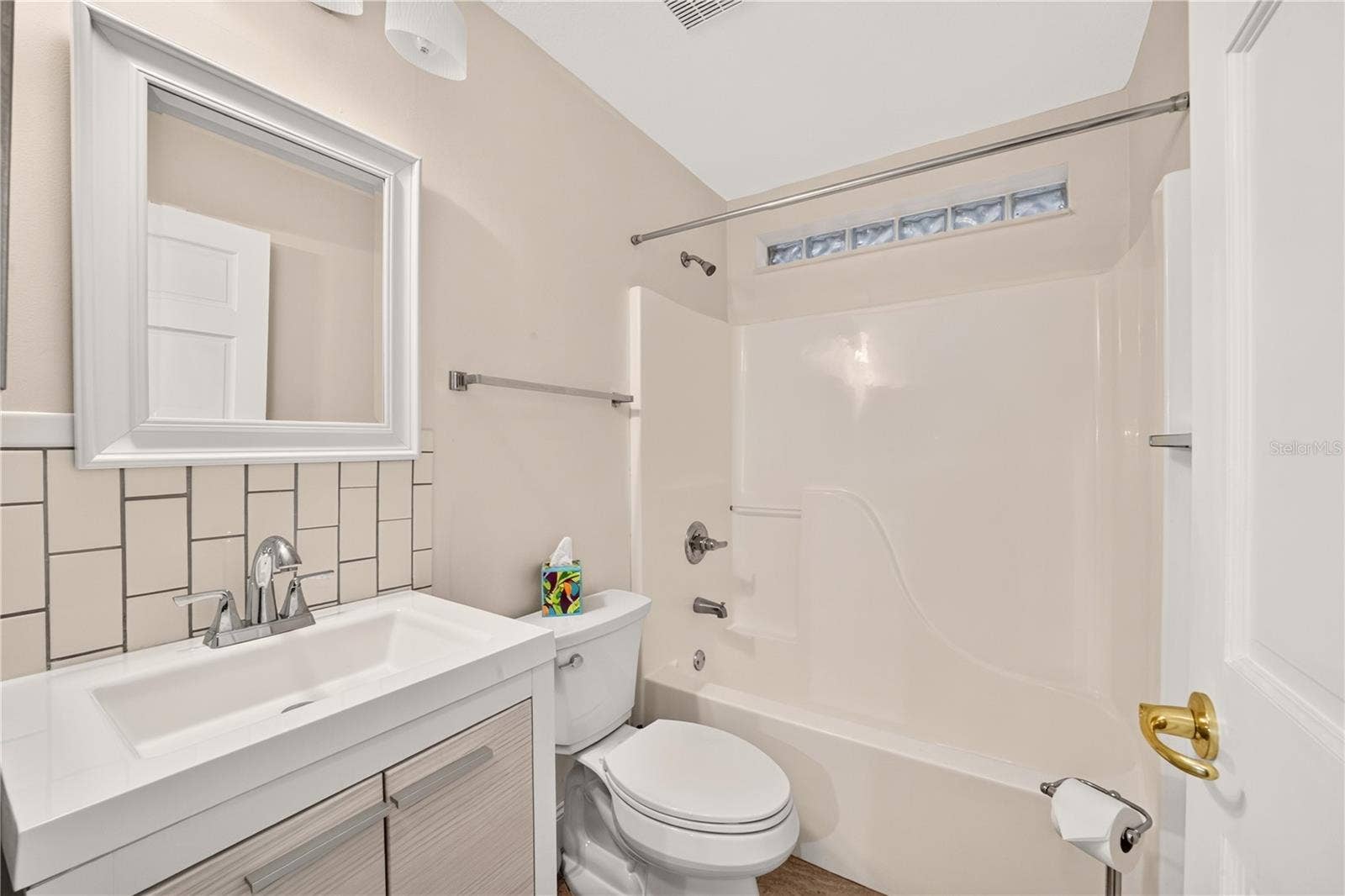10983 SW 69TH CIRCLE, Ocala, FL 34476 10983 SW 69TH CIRCLE, Ocala, FL 34476