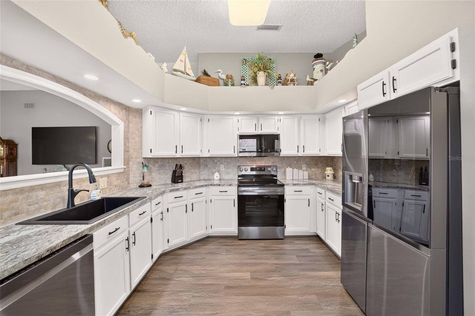 9141 SW 91ST CIRCLE, Ocala, FL 34481 9141 SW 91ST CIRCLE, Ocala, FL 34481