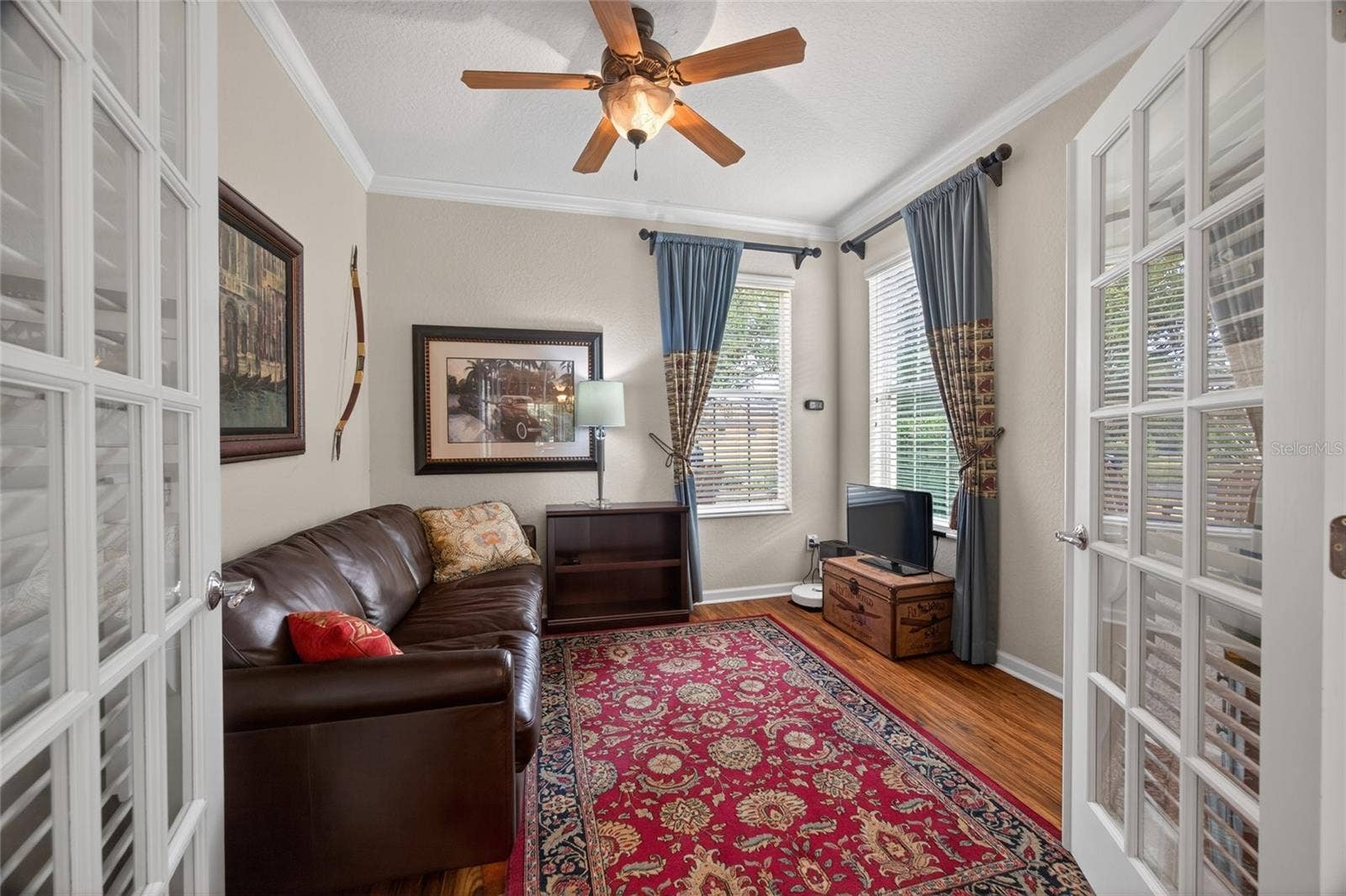 9106 SW 65TH LOOP, Ocala, FL 34481 Flex room with pull out queen sofa bed.