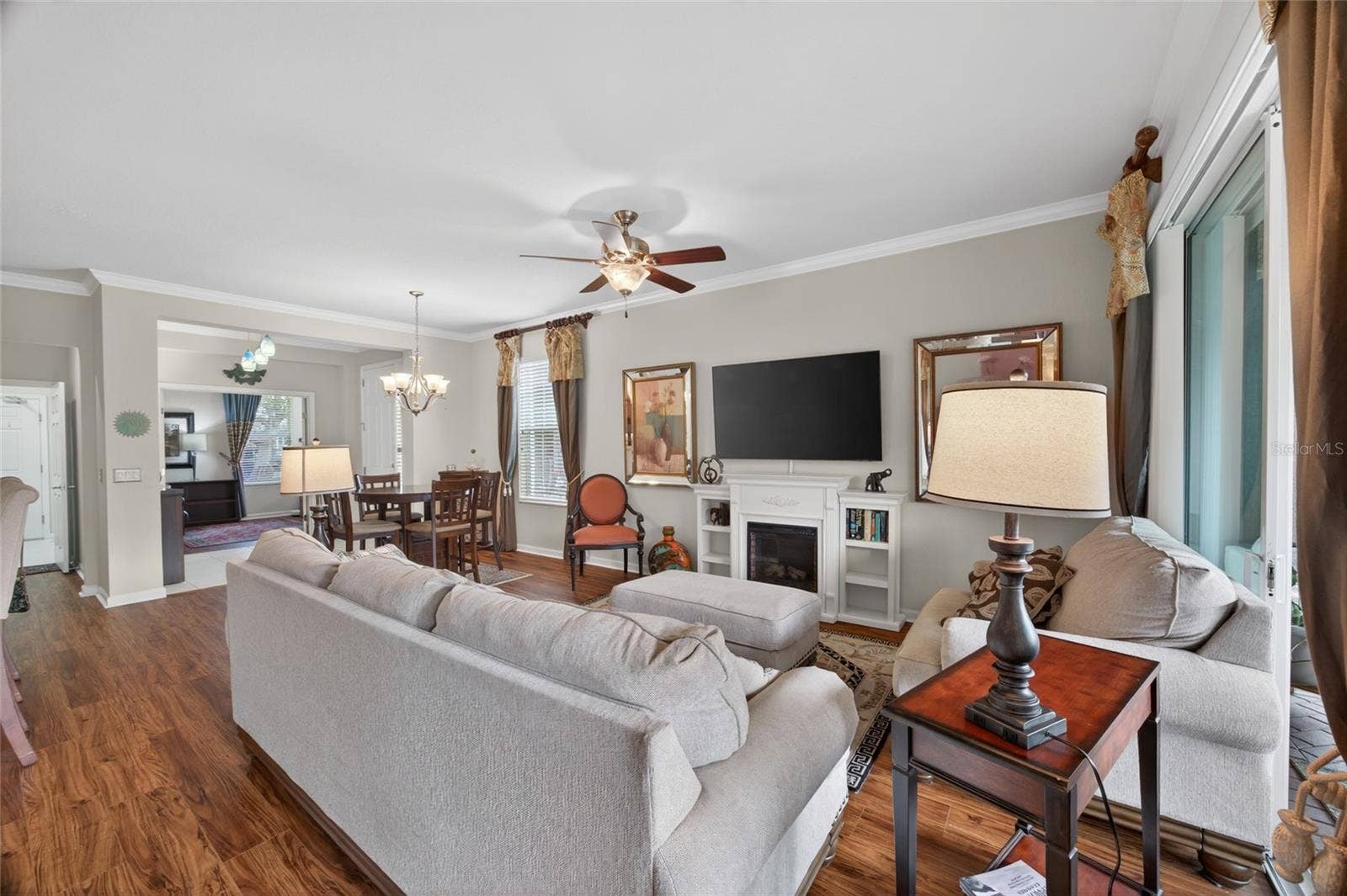 9106 SW 65TH LOOP, Ocala, FL 34481 Living room view