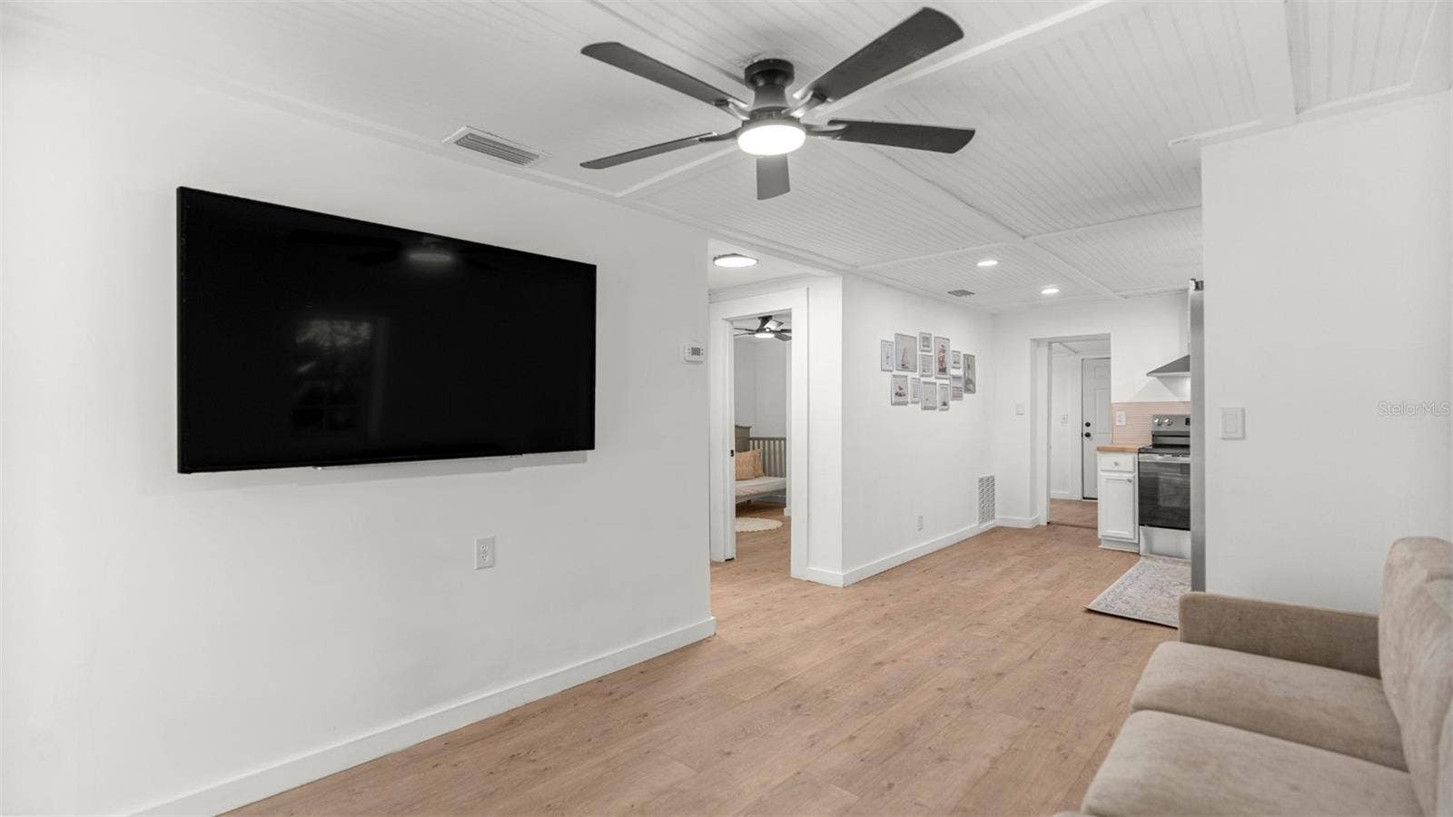 2410 NE 3RD PLACE, Gainesville, FL 32641