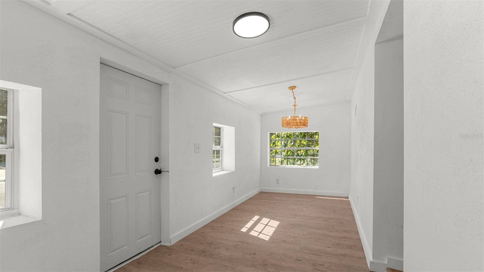 2410 NE 3RD PLACE, Gainesville, FL 32641
