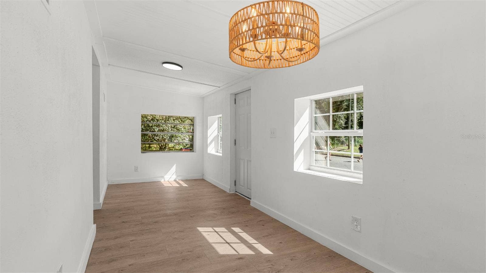 2410 NE 3RD PLACE, Gainesville, FL 32641