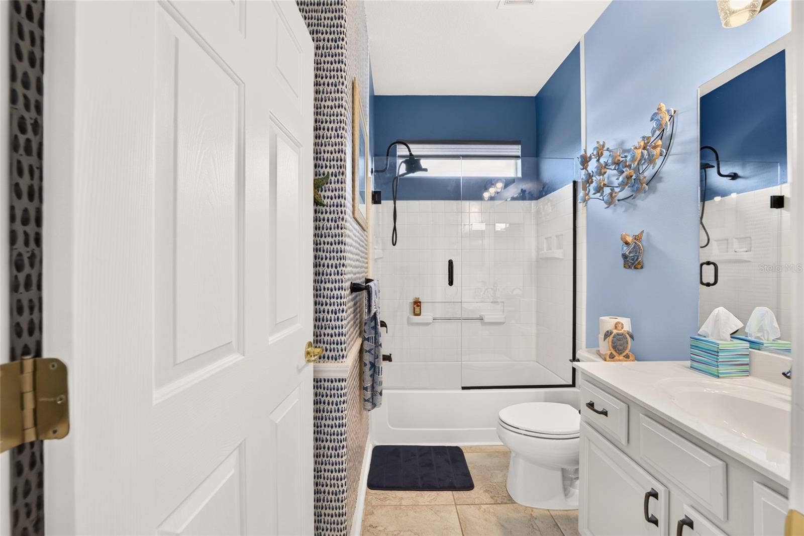 13233 SE 91ST COURT ROAD, Summerfield, FL 34491 Guest Bathroom