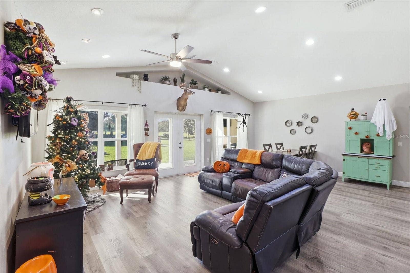6420 CR 569, Center Hill, FL 33514 6420 CR 569, Center Hill, FL 33514