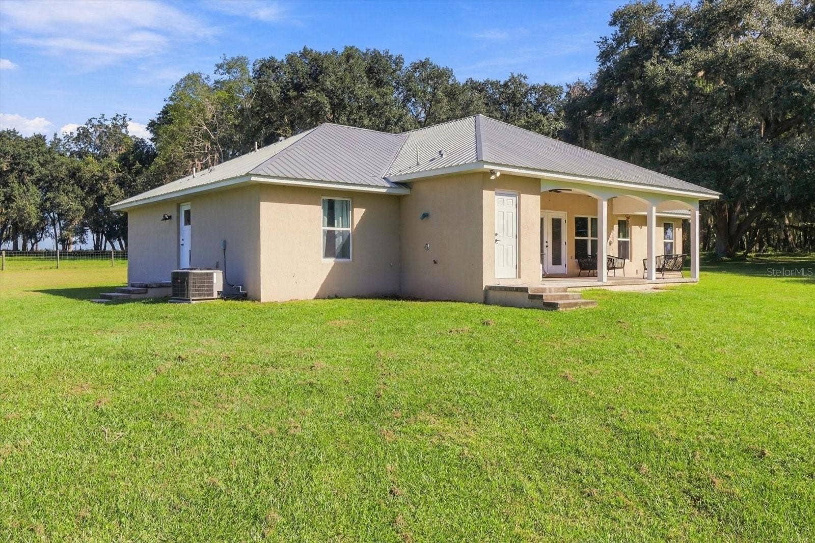 6420 CR 569, Center Hill, FL 33514 6420 CR 569, Center Hill, FL 33514