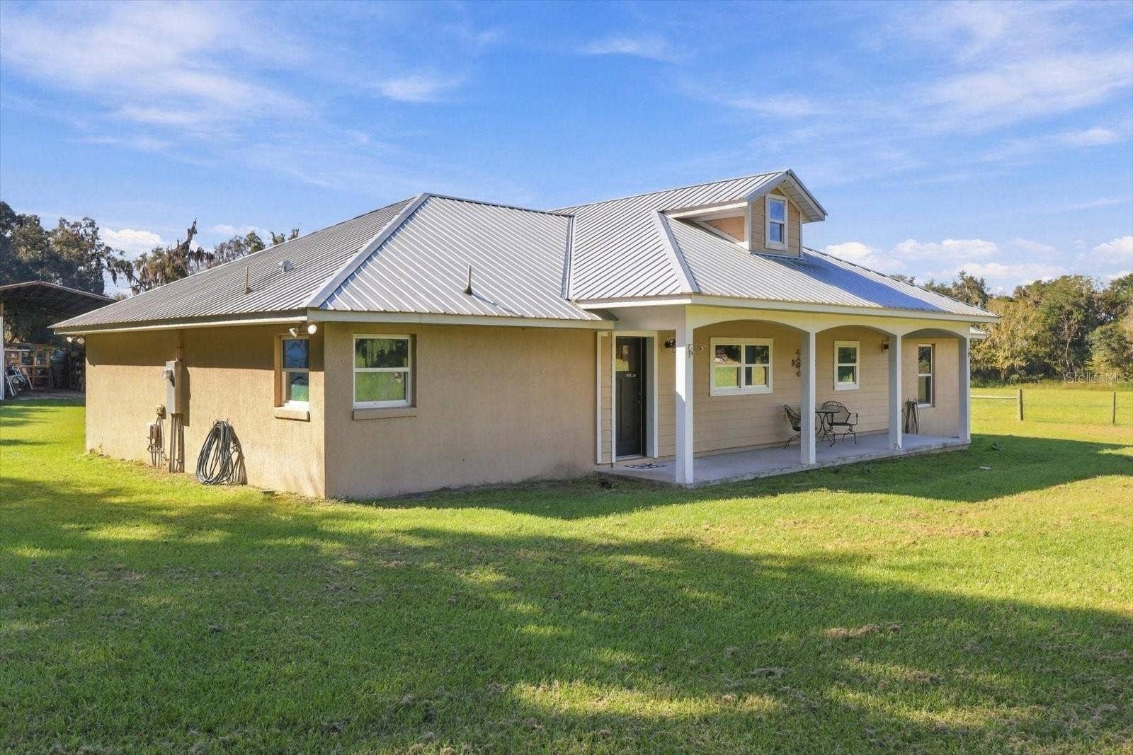 6420 CR 569, Center Hill, FL 33514 6420 CR 569, Center Hill, FL 33514