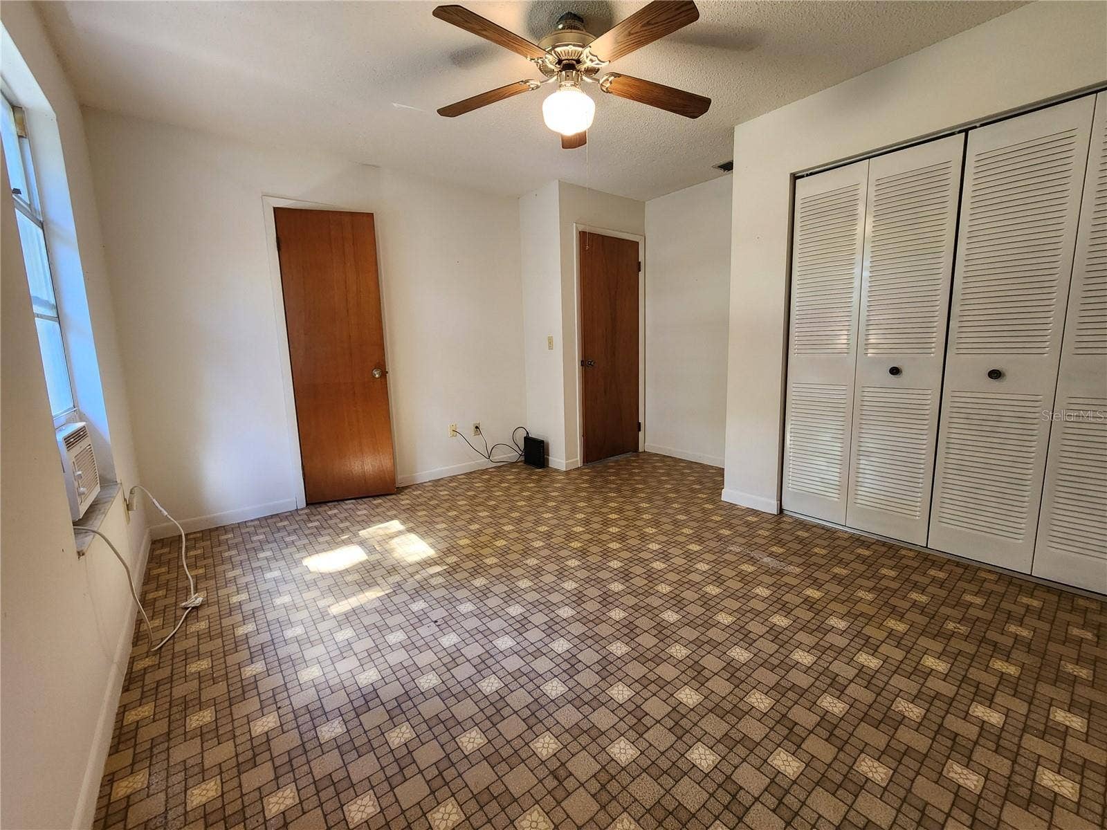 2274 NE 54TH PLACE, Ocala, FL 34479 2274 NE 54TH PLACE, Ocala, FL 34479