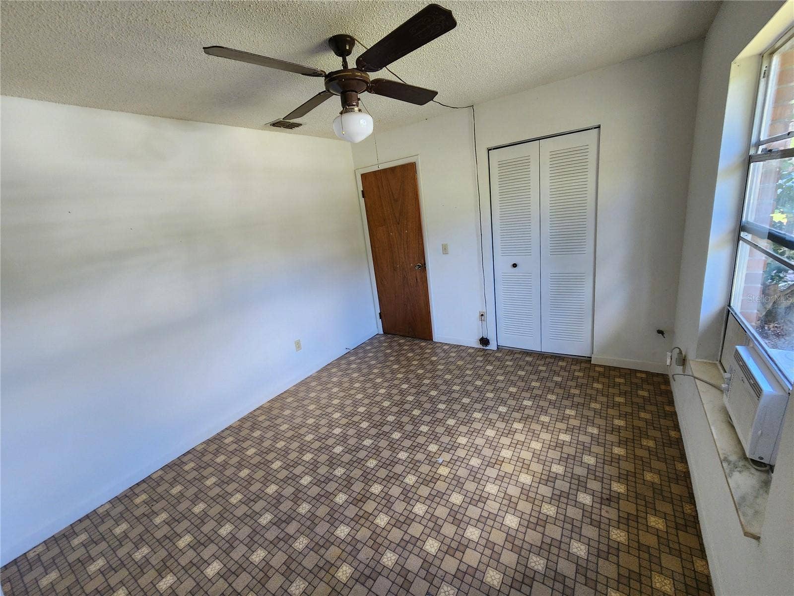 2274 NE 54TH PLACE, Ocala, FL 34479 2274 NE 54TH PLACE, Ocala, FL 34479