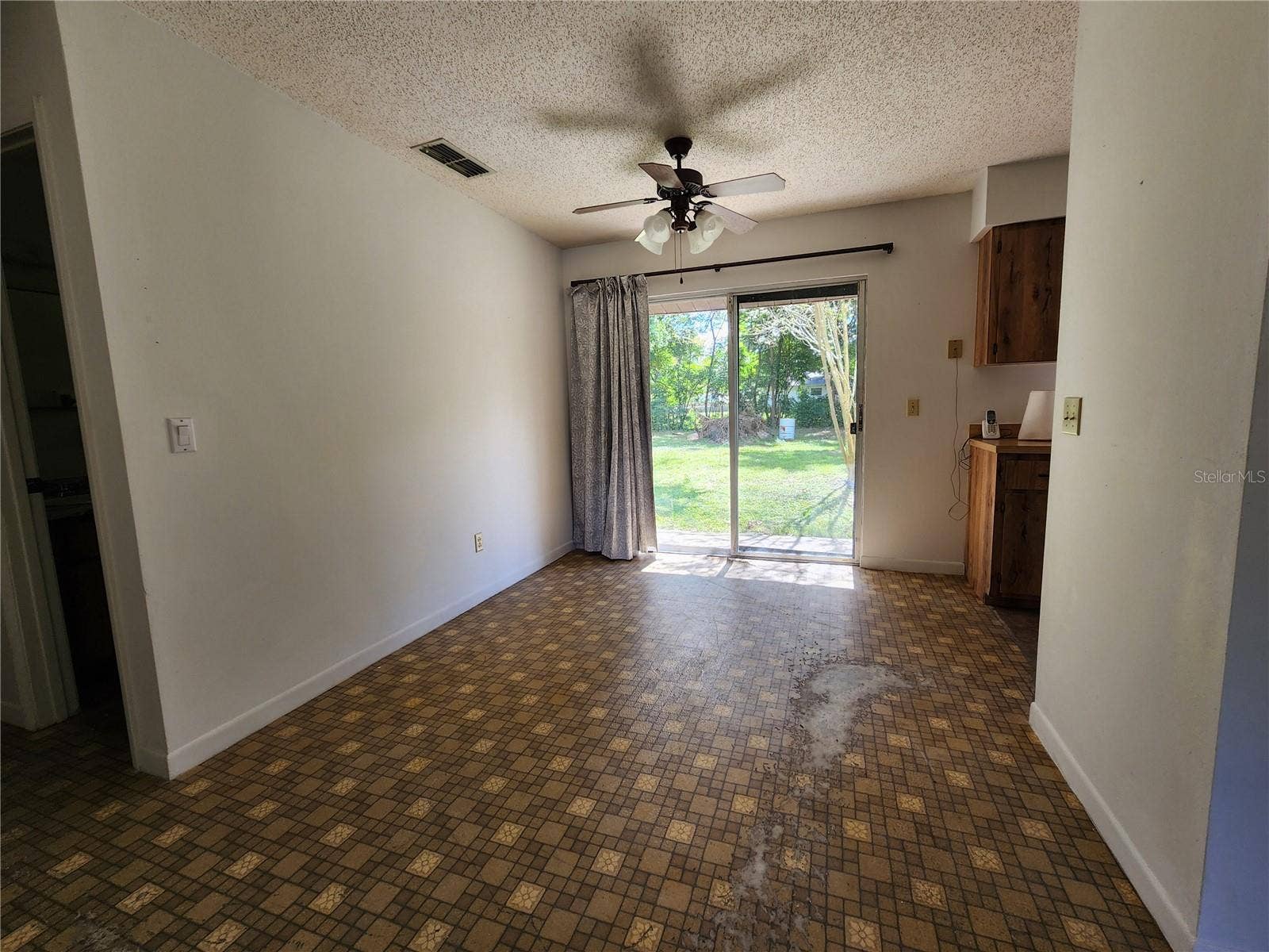 2274 NE 54TH PLACE, Ocala, FL 34479 2274 NE 54TH PLACE, Ocala, FL 34479