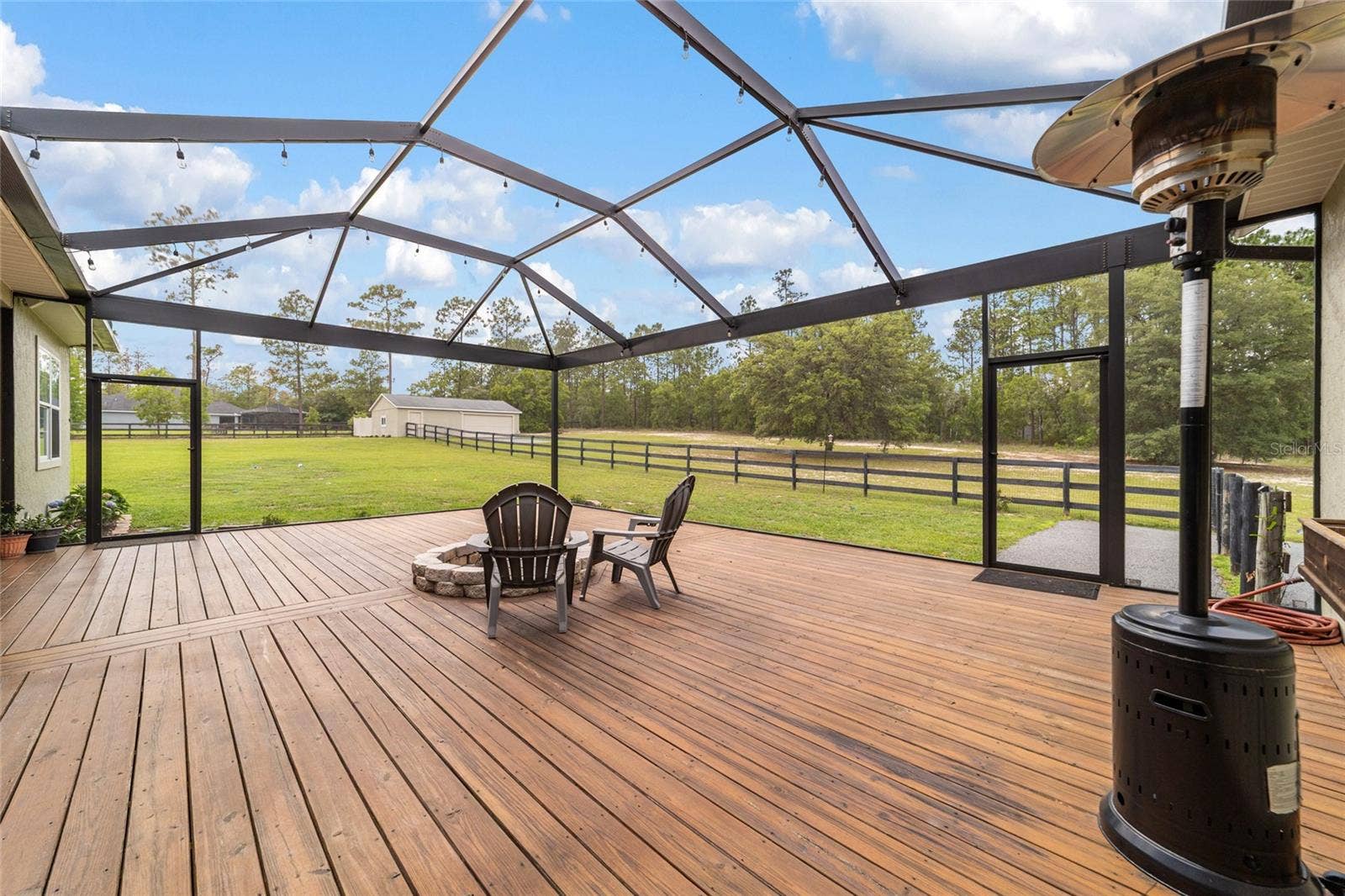 Screened Deck 34'X24'