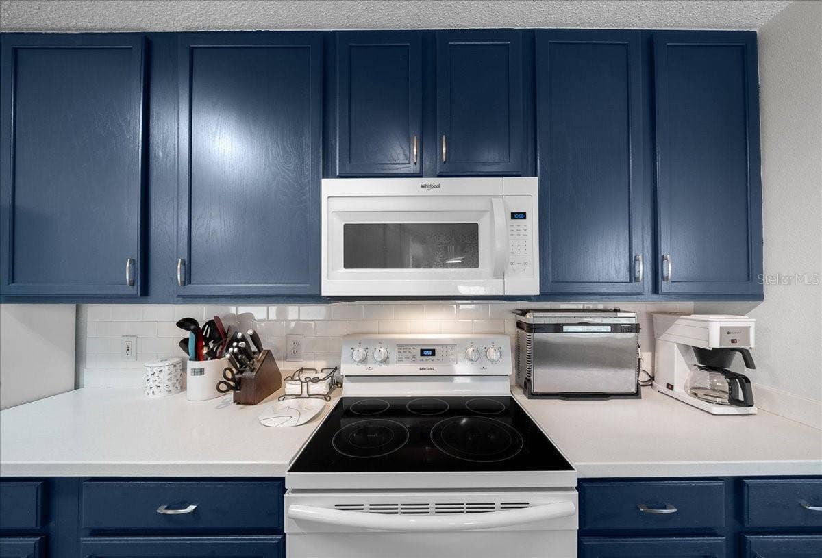 9085 SW 91ST CIRCLE, Ocala, FL 34481 9085 SW 91ST CIRCLE, Ocala, FL 34481