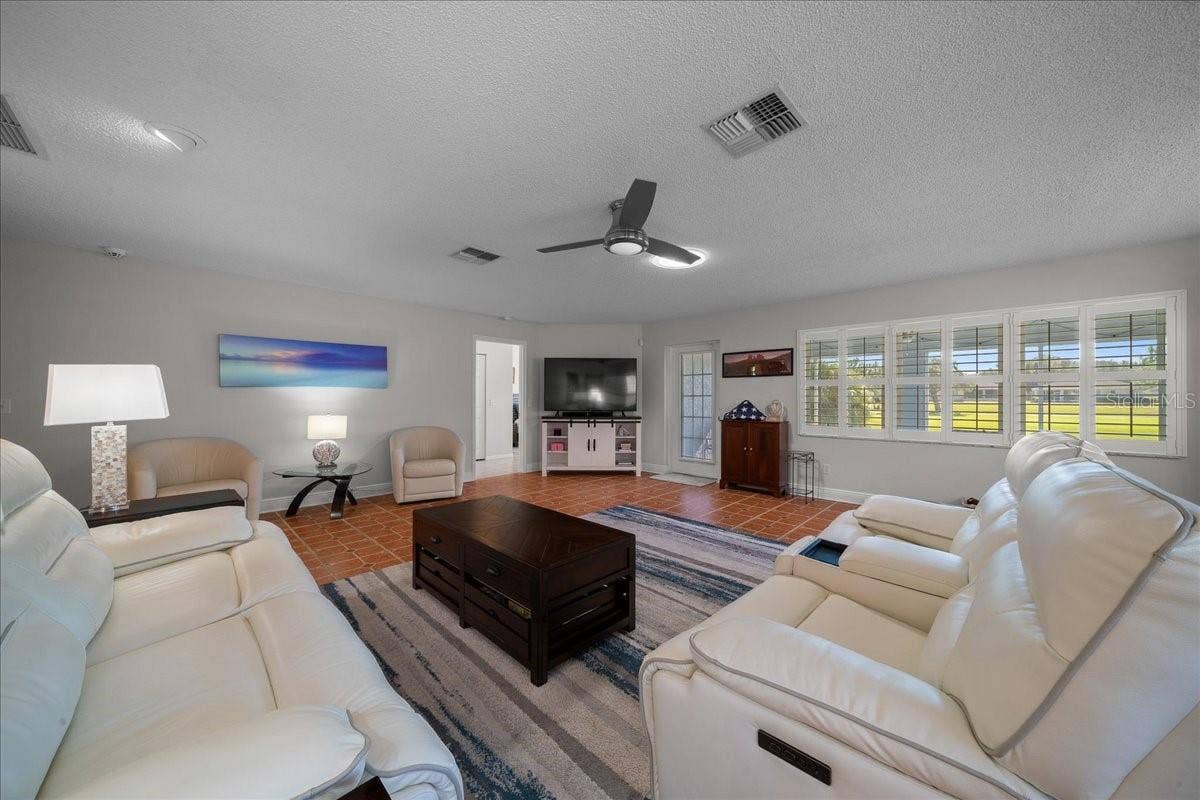 9085 SW 91ST CIRCLE, Ocala, FL 34481 9085 SW 91ST CIRCLE, Ocala, FL 34481
