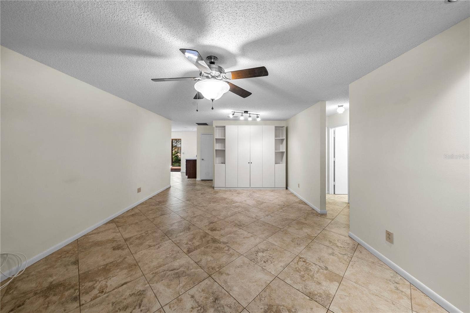 9529 SW 85TH AVENUE, #D, Ocala, FL 34481 9529 SW 85TH AVENUE, #D, Ocala, FL 34481