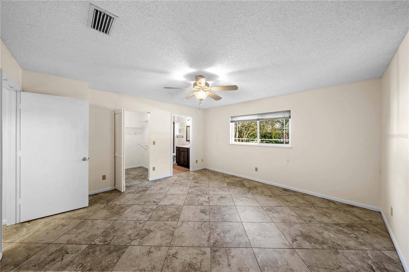 9529 SW 85TH AVENUE, #D, Ocala, FL 34481 9529 SW 85TH AVENUE, #D, Ocala, FL 34481