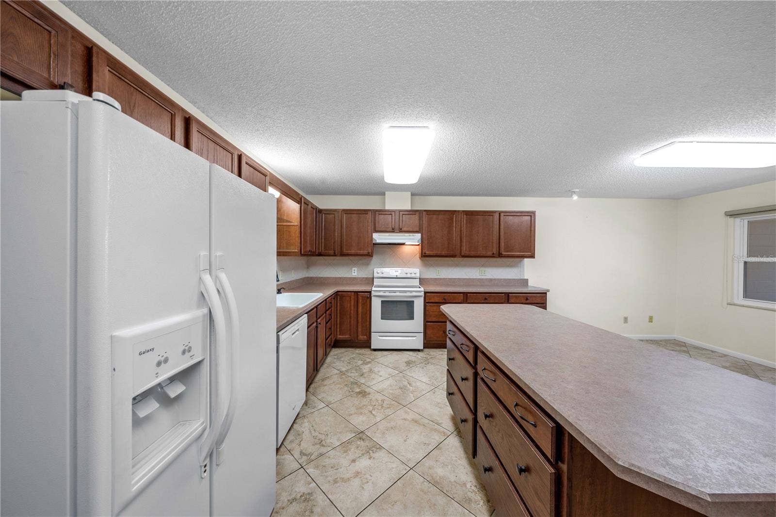 9529 SW 85TH AVENUE, #D, Ocala, FL 34481 9529 SW 85TH AVENUE, #D, Ocala, FL 34481