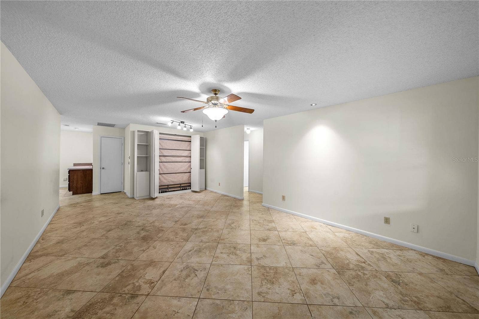 9529 SW 85TH AVENUE, #D, Ocala, FL 34481 9529 SW 85TH AVENUE, #D, Ocala, FL 34481
