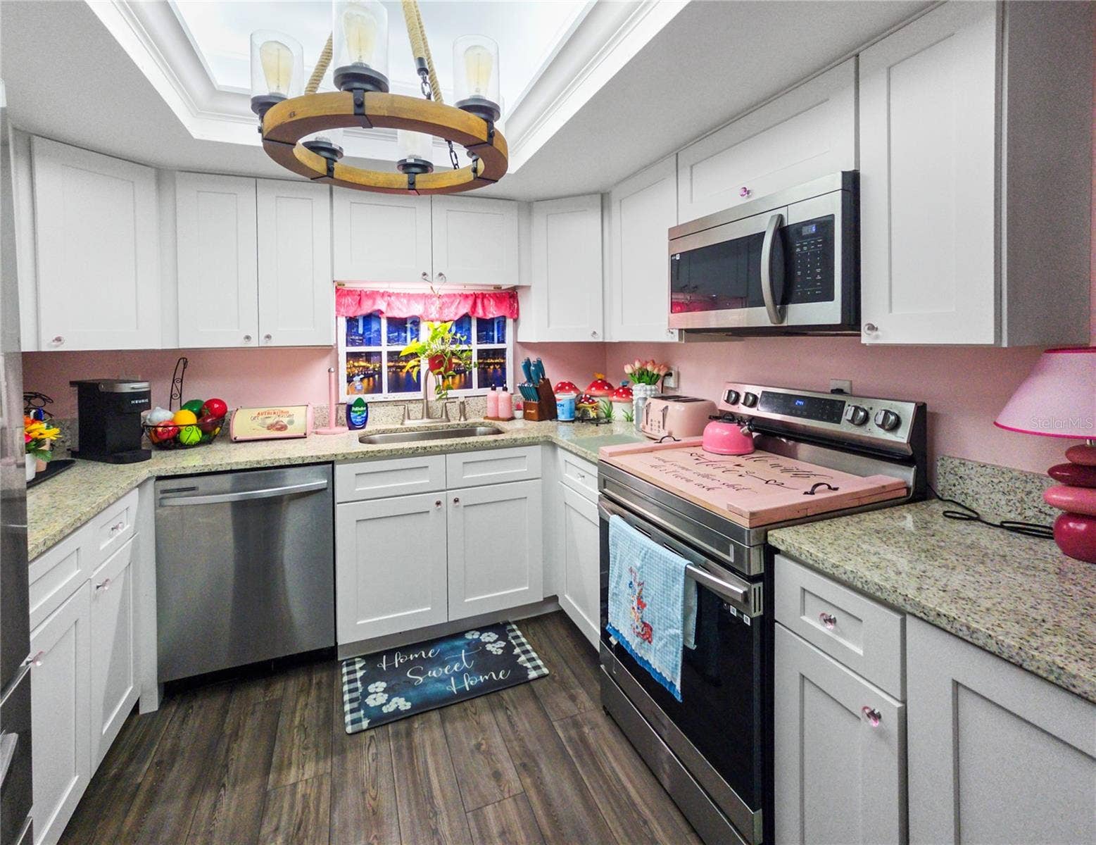 487 MIDWAY DRIVE, #B, Ocala, FL 34472 Kitchen