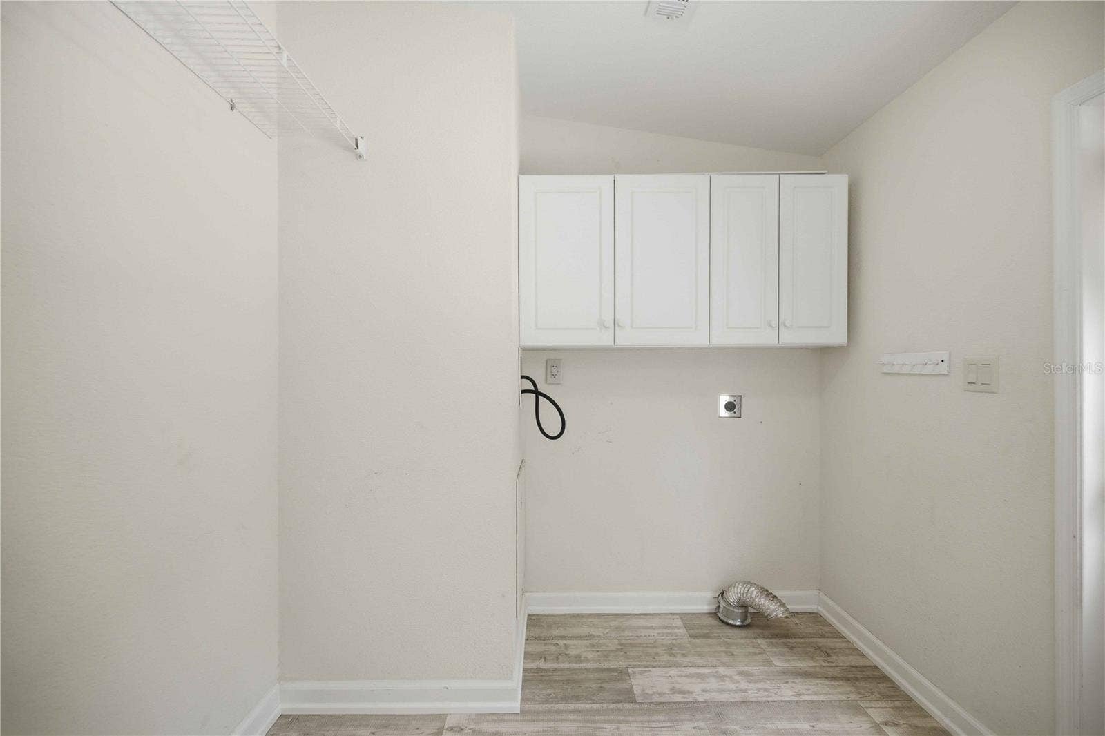 7863 SW 5TH PLACE, Ocala, FL 34474 laundry room
