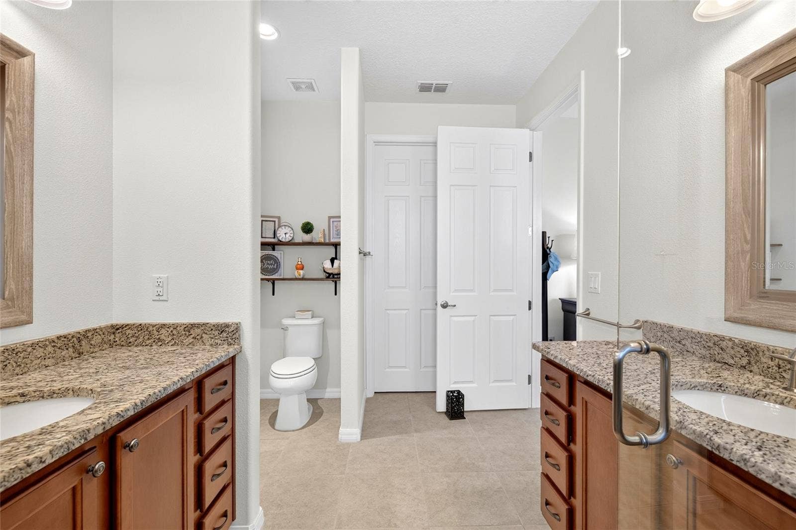 9222 SW 97TH CIRCLE, Ocala, FL 34481 9222 SW 97TH CIRCLE, Ocala, FL 34481