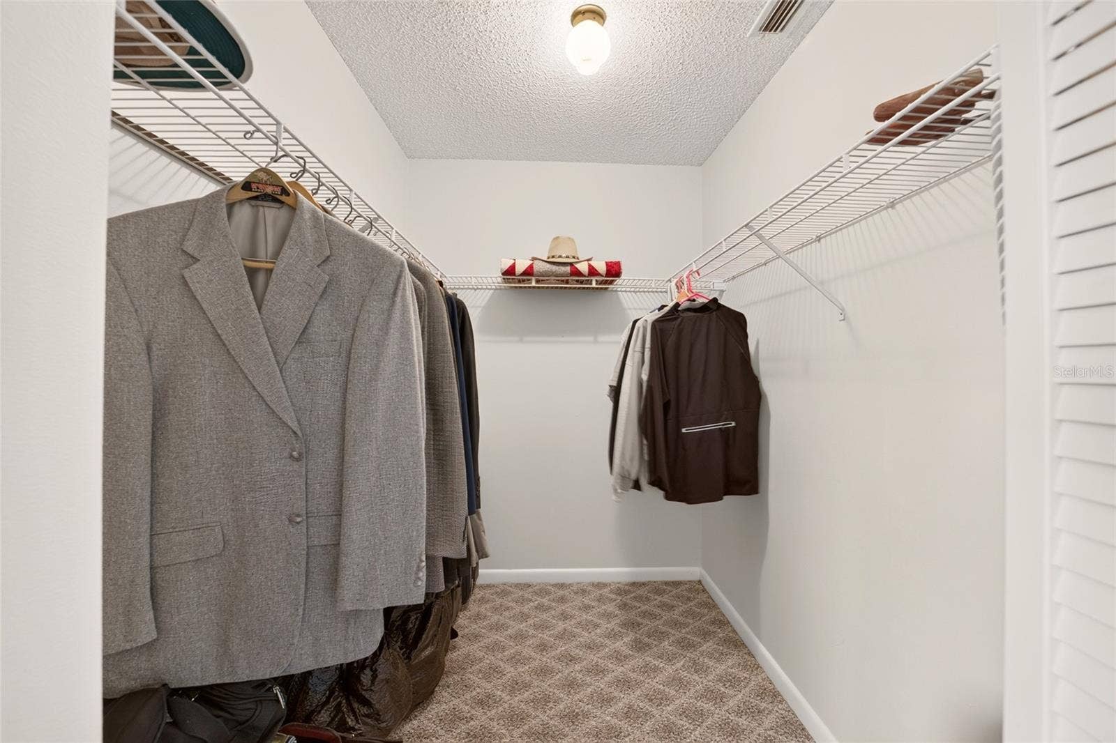 9439 SW 85TH AVE ROAD, Ocala, FL 34481 9439 SW 85TH AVE ROAD, Ocala, FL 34481