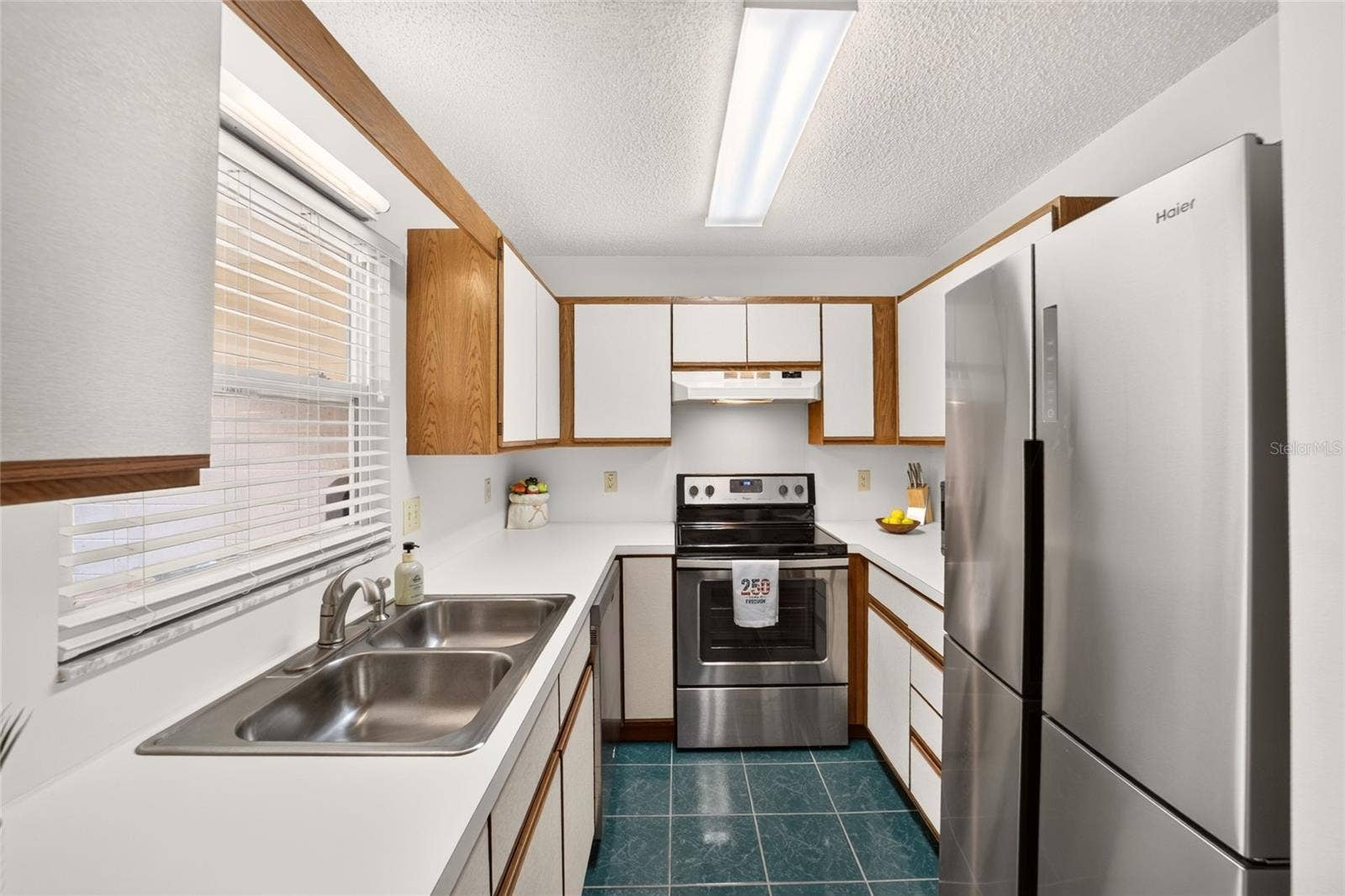 9439 SW 85TH AVE ROAD, Ocala, FL 34481 9439 SW 85TH AVE ROAD, Ocala, FL 34481
