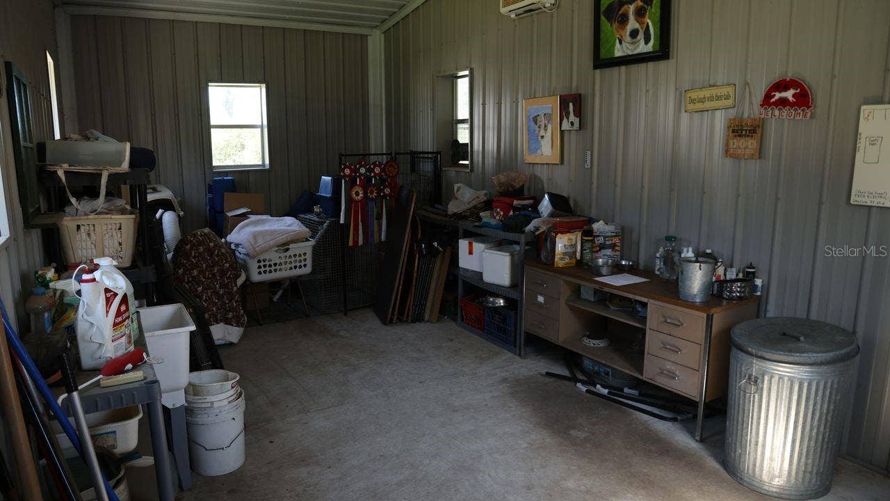 9238 FORT KING ROAD, Dade City, FL 33525 KENNEL OFFICE