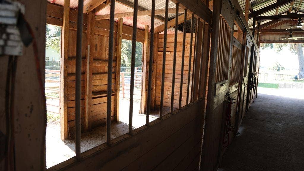 9238 FORT KING ROAD, Dade City, FL 33525 BARN1