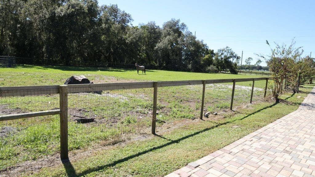 9238 FORT KING ROAD, Dade City, FL 33525 9238 FORT KING ROAD, Dade City, FL 33525