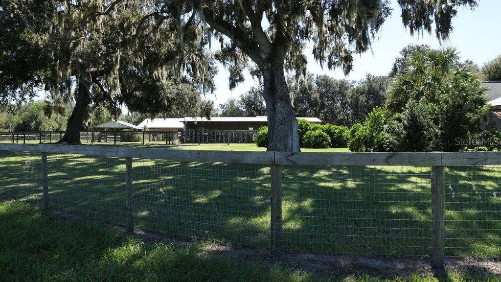 9238 FORT KING ROAD, Dade City, FL 33525 9238 FORT KING ROAD, Dade City, FL 33525