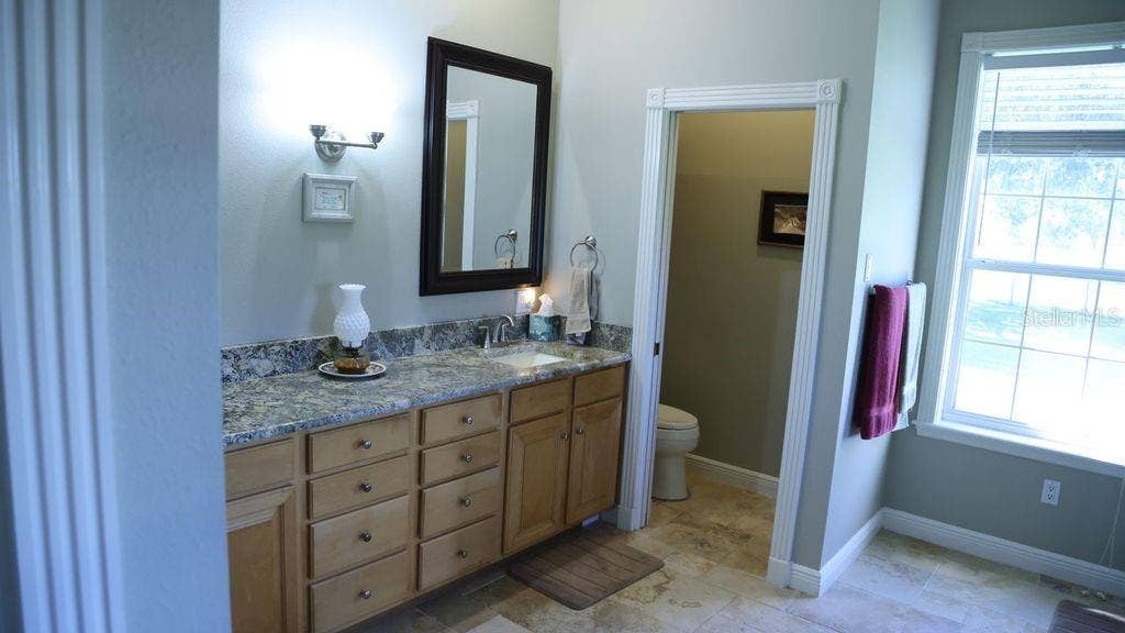 9238 FORT KING ROAD, Dade City, FL 33525 PRIMARY BATHROOM