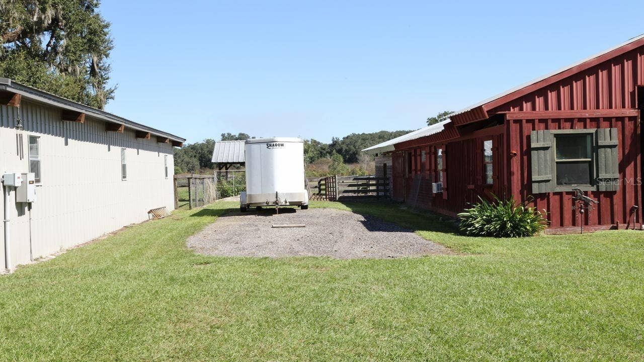 9238 FORT KING ROAD, Dade City, FL 33525 RV PARKING
