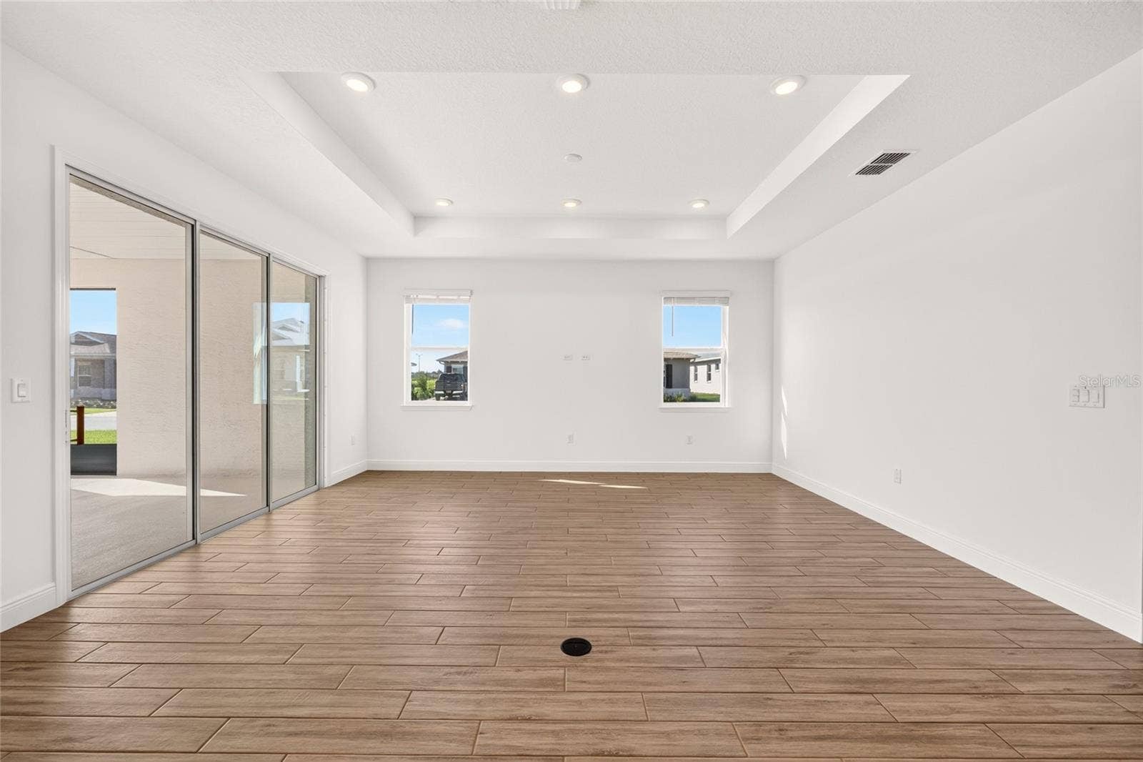 8640 SW 99TH CIRCLE, Ocala, FL 34481 8640 SW 99TH CIRCLE, Ocala, FL 34481