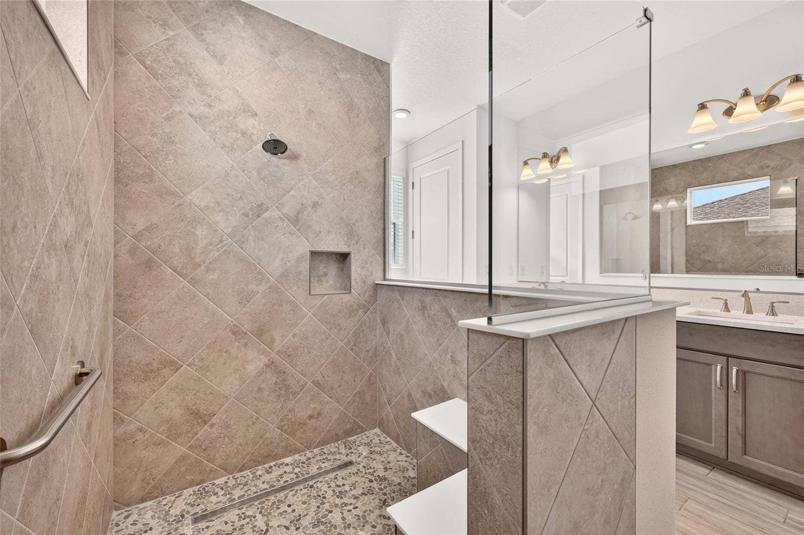 8640 SW 99TH CIRCLE, Ocala, FL 34481 8640 SW 99TH CIRCLE, Ocala, FL 34481