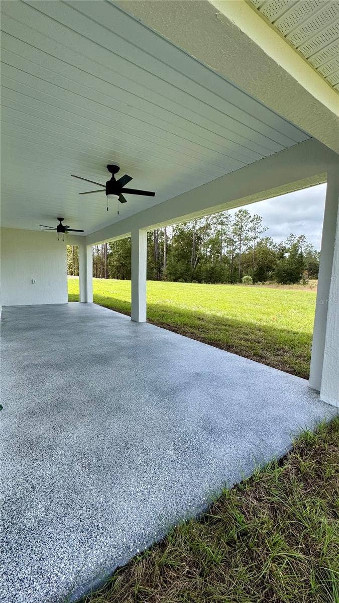 18441 SW 66TH LOOP, Dunnellon, FL 34432 Back lanai